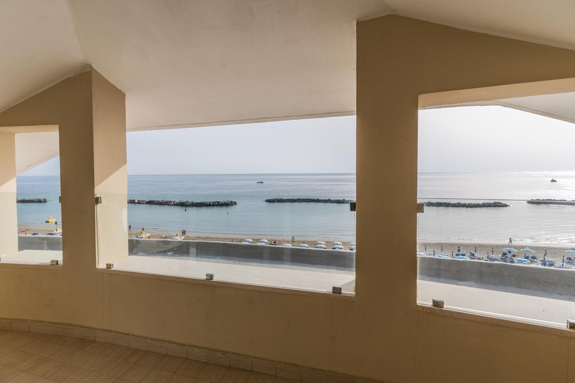 Hotel Aurea Bellaria-Igea Marina Esterno foto
